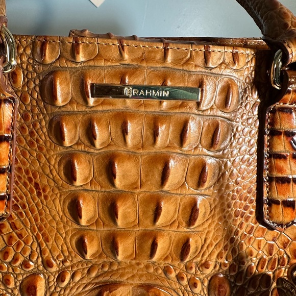 BRAHMIN Crocodile embossed tote shoulder bag - Picture 3 of 11
